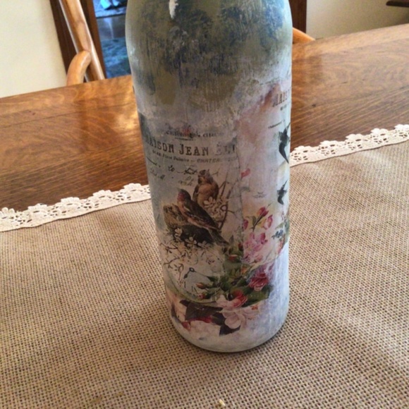 HP๐Vintage look decoupage wine bottle - Picture 3 of 4
